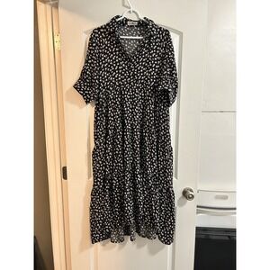 Natural life maxi dress size large ditzy floral print black